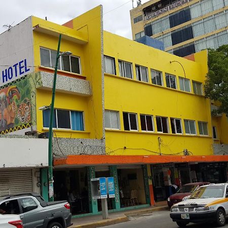 Hotel Avenida Tuxtla Gutiérrez Екстериор снимка