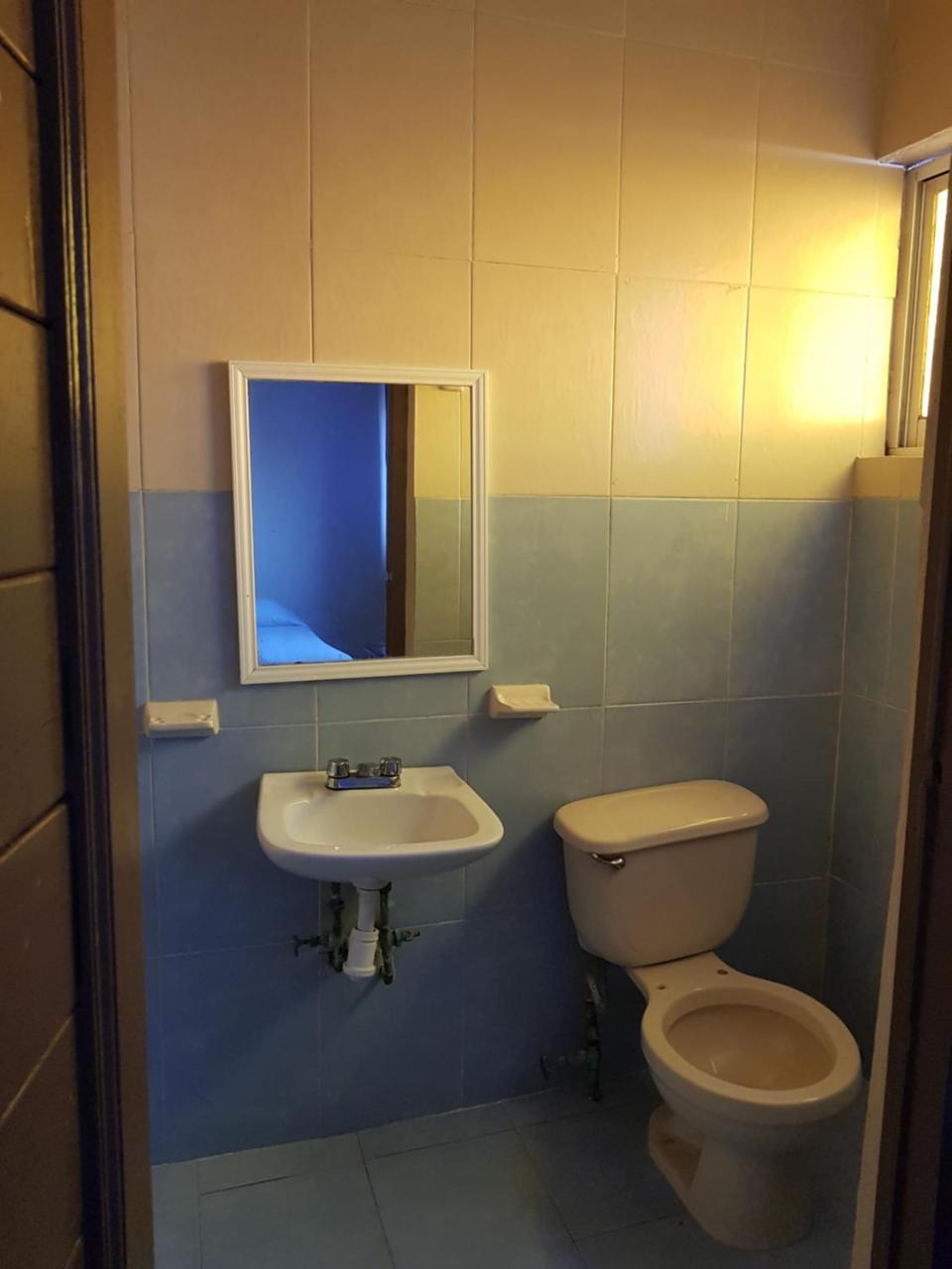 Hotel Avenida Tuxtla Gutiérrez Екстериор снимка